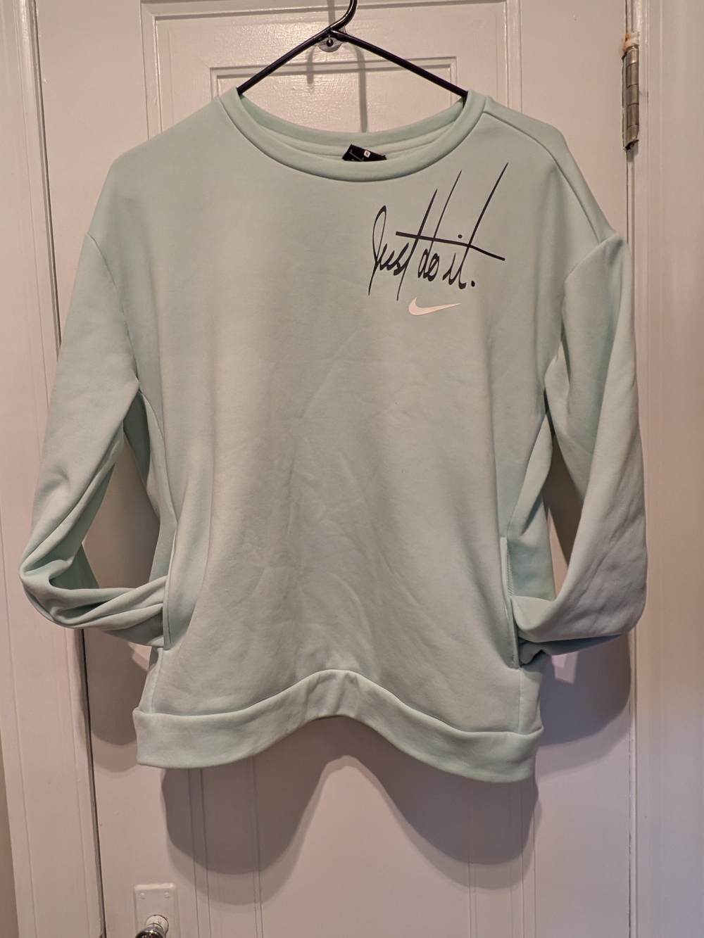 Nike Women's Mint Green 'Just Do It.' Crewneck Sweatshirt